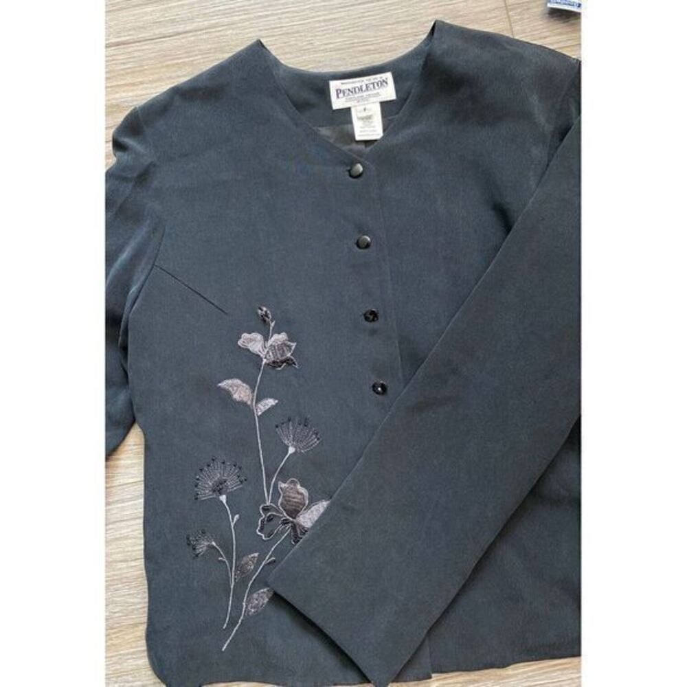 VINTAGE Pendelton Women's 100% Silk Jacket with Floral‎ Beaded Embroidery